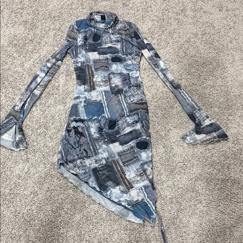 Stylish Blue and Gray Patterned Dress